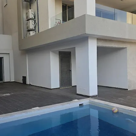Pearl Larnaca